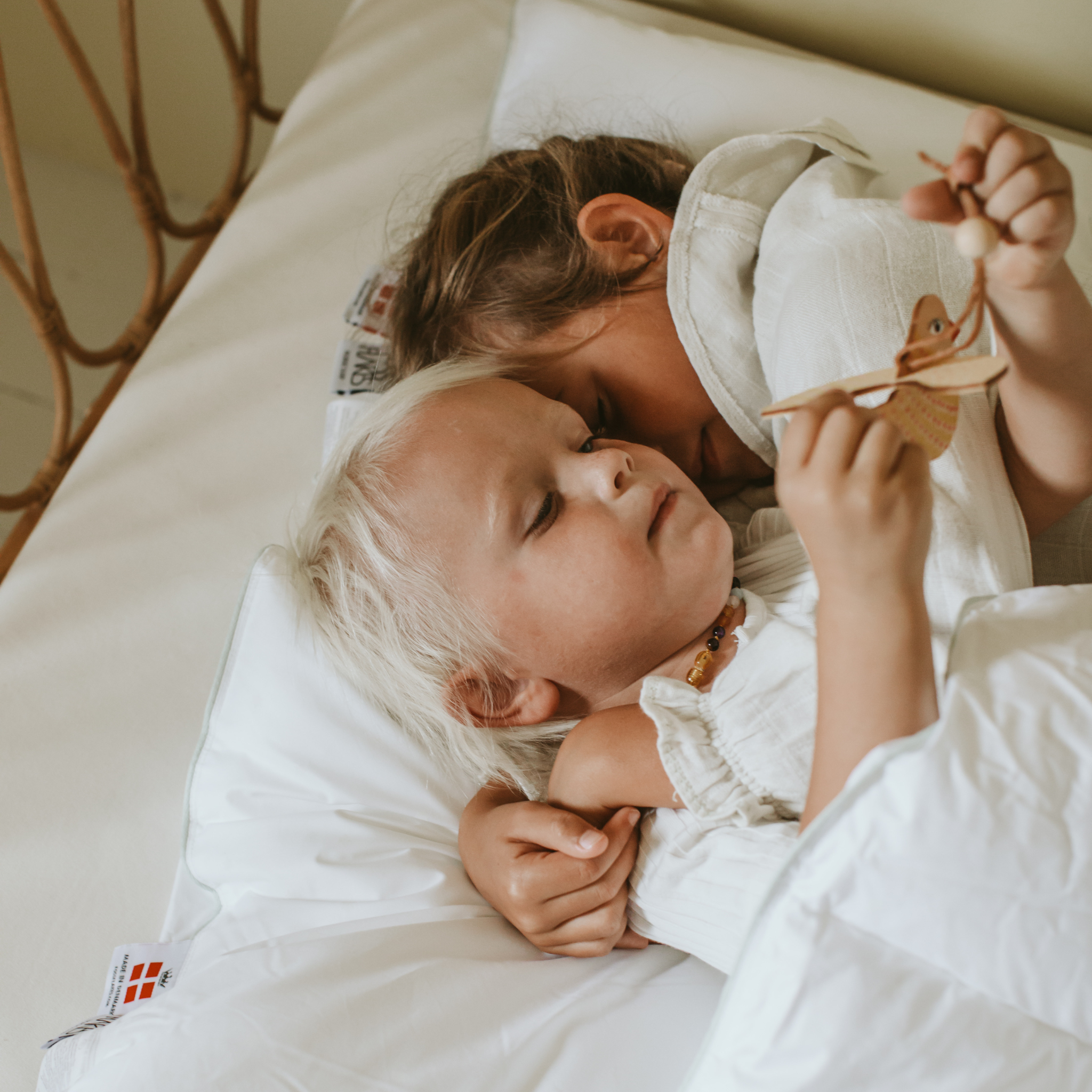 Junior-Kissen und Decke