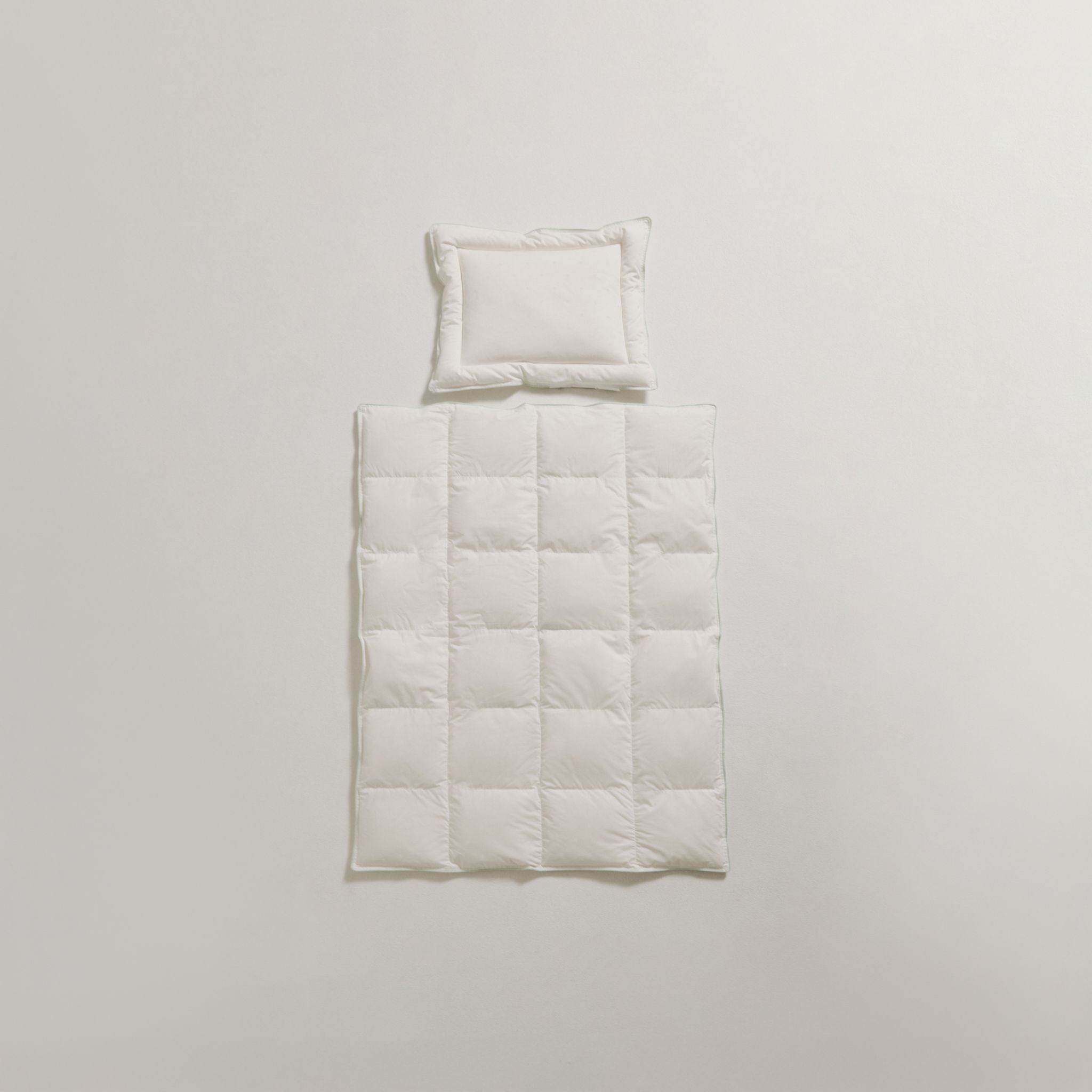 Baby-Kissen und Decke