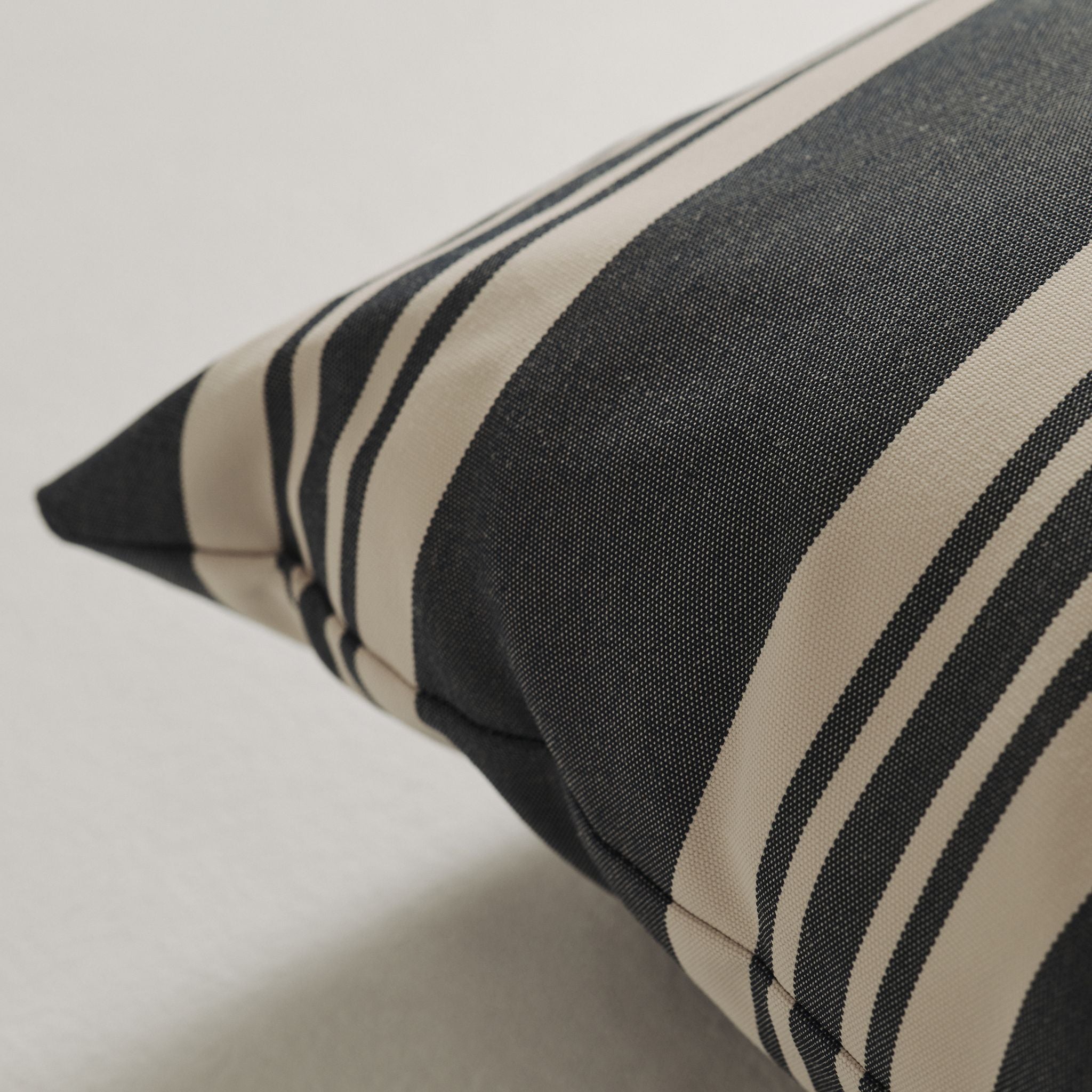 Outdoor-Kissen 40x60 - Navy gestreift