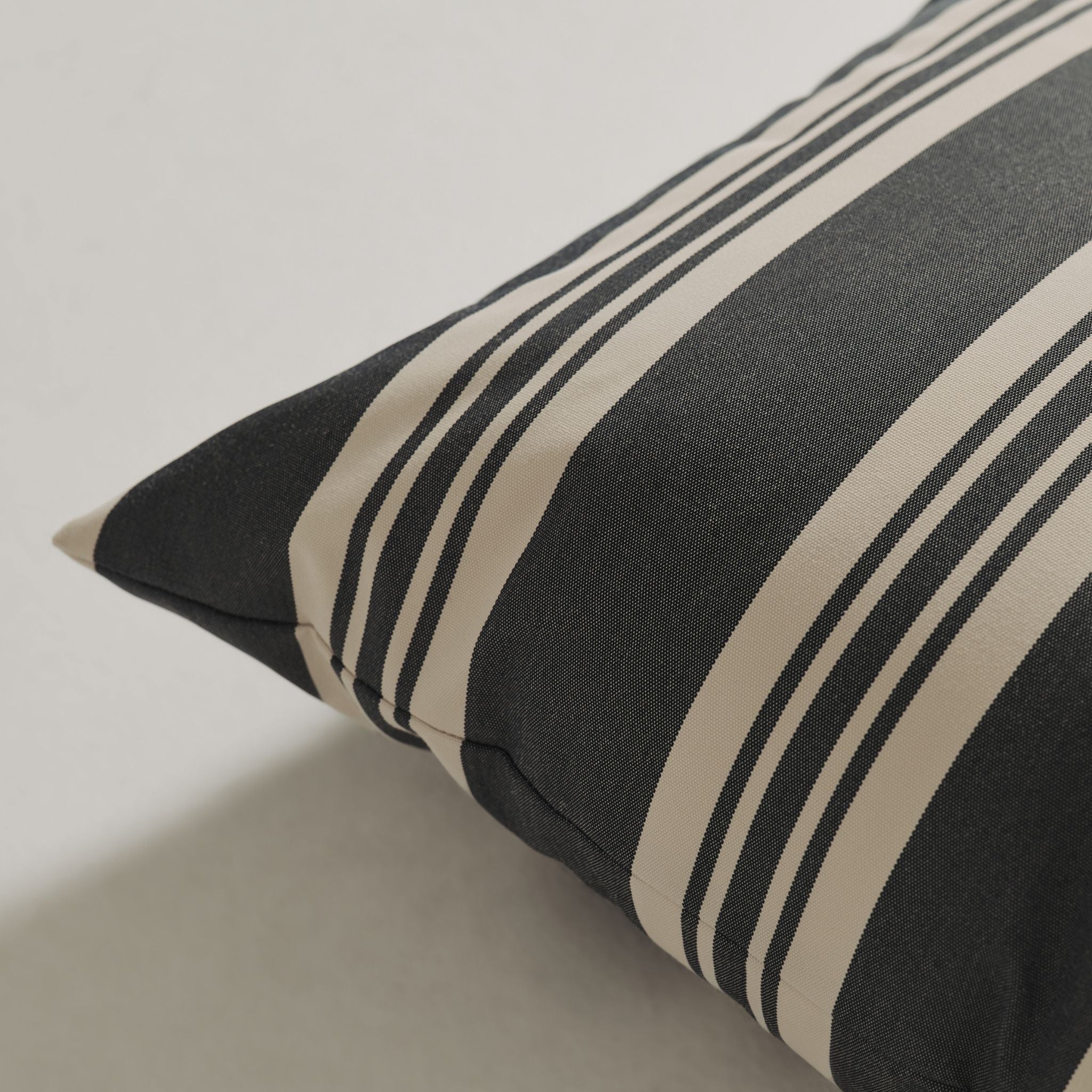 Outdoor-Kissen 50x50 - Navy gestreift