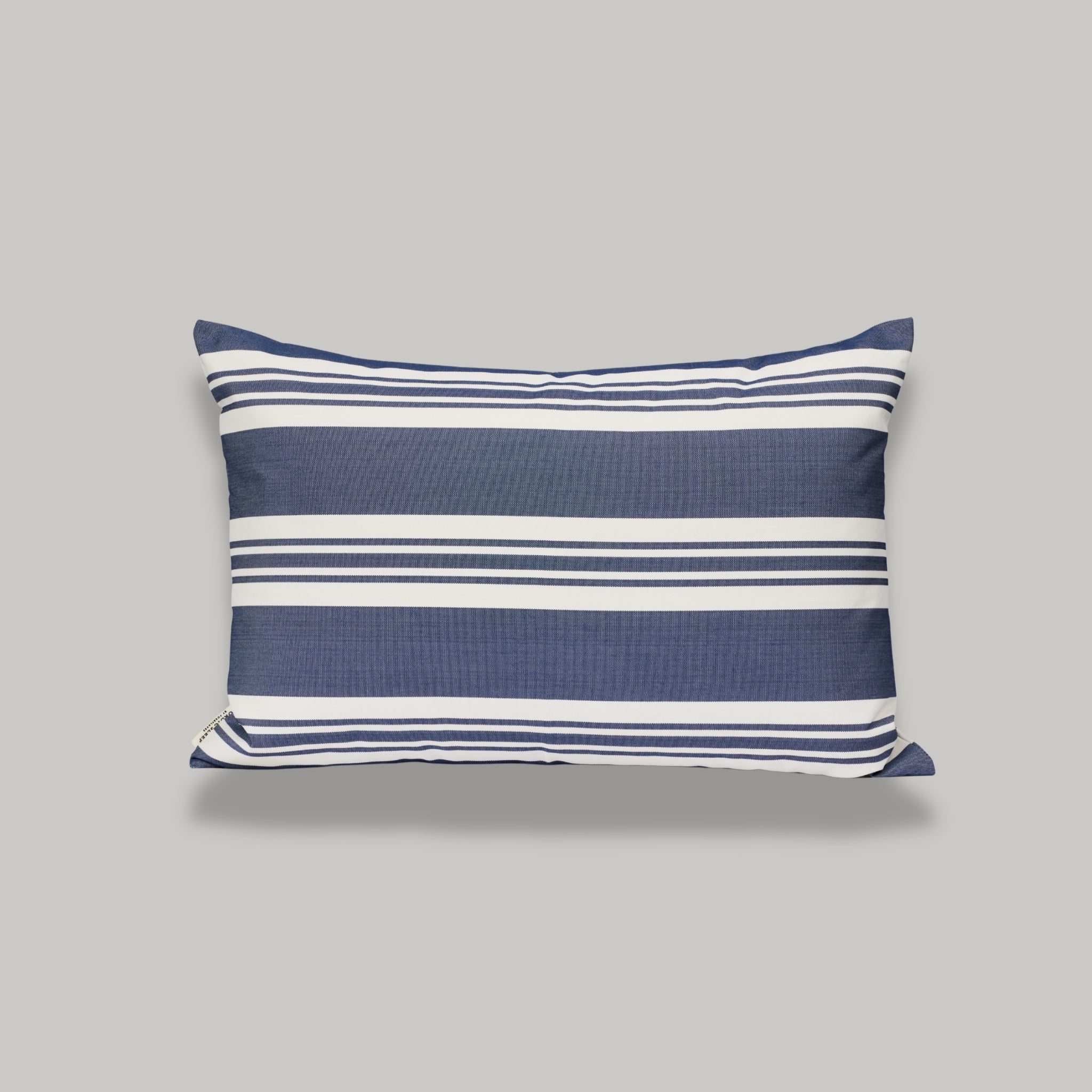 Outdoor-Kissen 40x60 - Blau gestreift (Auslaufende Farbe)